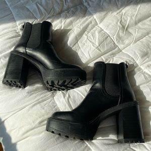 Madden Girl Kamora Platform Heel Chelsea Boots